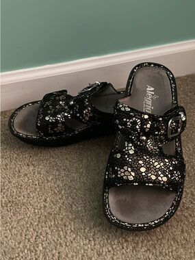 Alegria Black Metallic Mosaic Slide Sandals